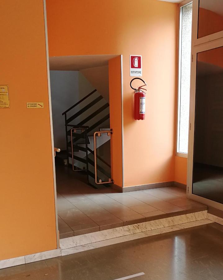 Giove Apartment Местре Екстериор снимка