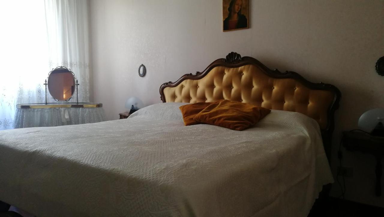 Giove Apartment Местре Екстериор снимка