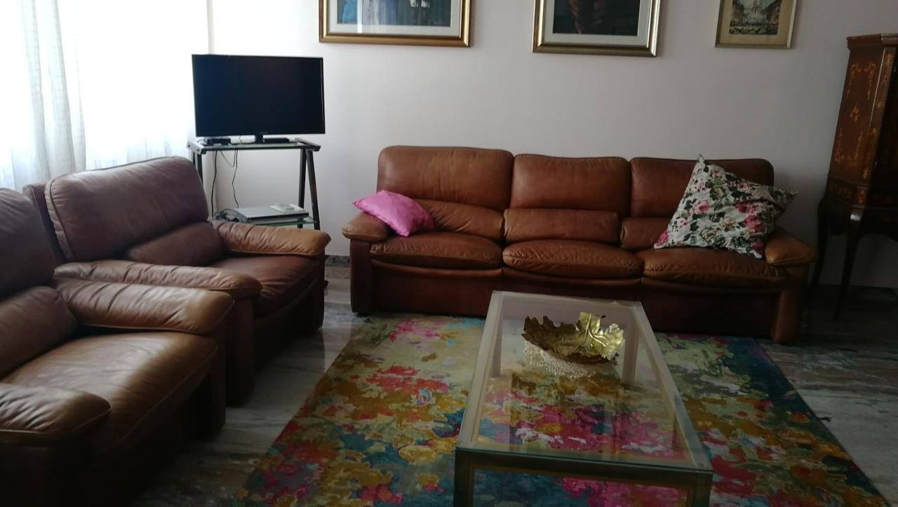 Giove Apartment Местре Екстериор снимка
